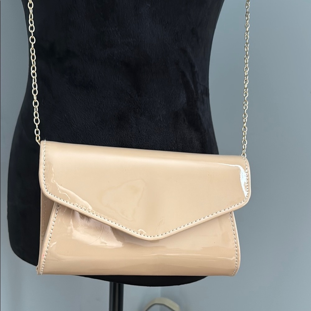 Cream Clutch with Silver Chain and Envelope Design